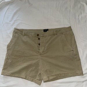 ASOS Khaki Short-Shorts